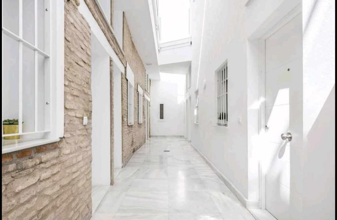 Isg Apartments Lovely Duplex Seville Room photo