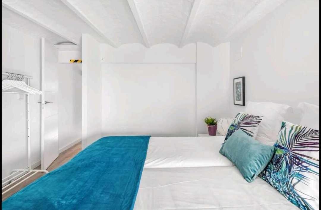 Isg Apartments Lovely Duplex Seville Room photo