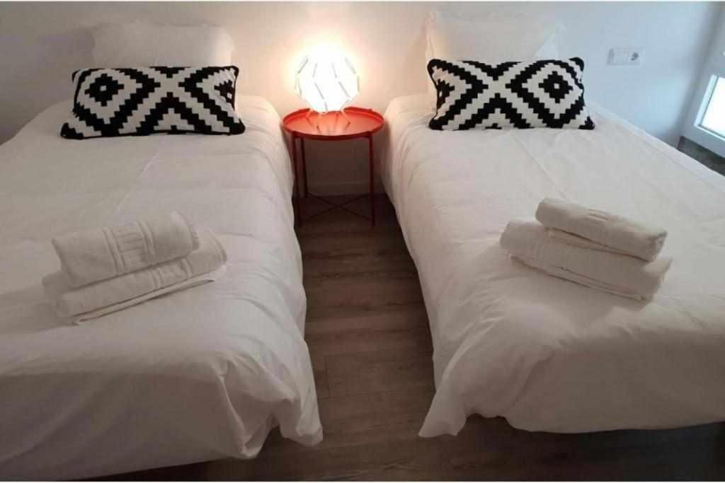Isg Apartments Lovely Duplex Seville Room photo
