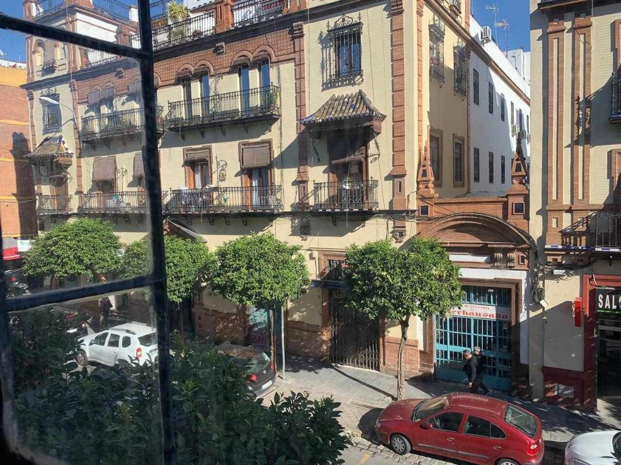 Isg Apartments Lovely Duplex Seville Room photo